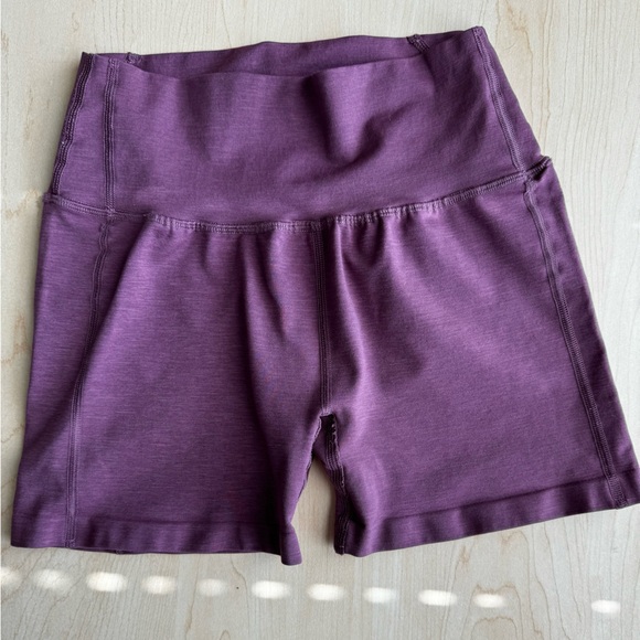 Alphalete Biker Shorts - Picture 2 of 3